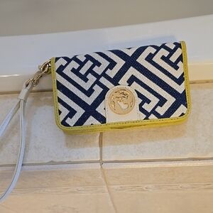 Spartina 449 Navy and Cream Wristlet